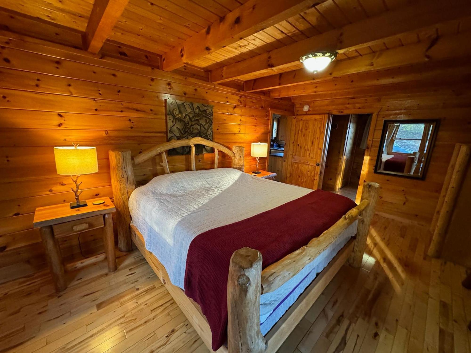 Smoky Paws - 5-Star Cabin, Stunning Mountain Views, New Hot Tub, Tranquil, Gigabit Internet, Free L2 Ev Vila Pigeon Forge Exterior foto